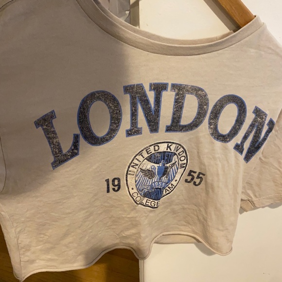 London Garage Cropped Tee - Picture 2 of 3